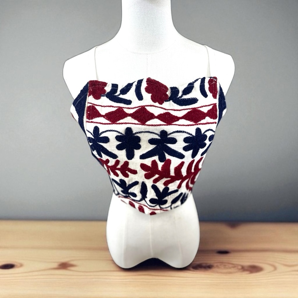 Kaantha Karma NWOT One Size Embroidered Deep Red & Blue adjustable Crop Top‎